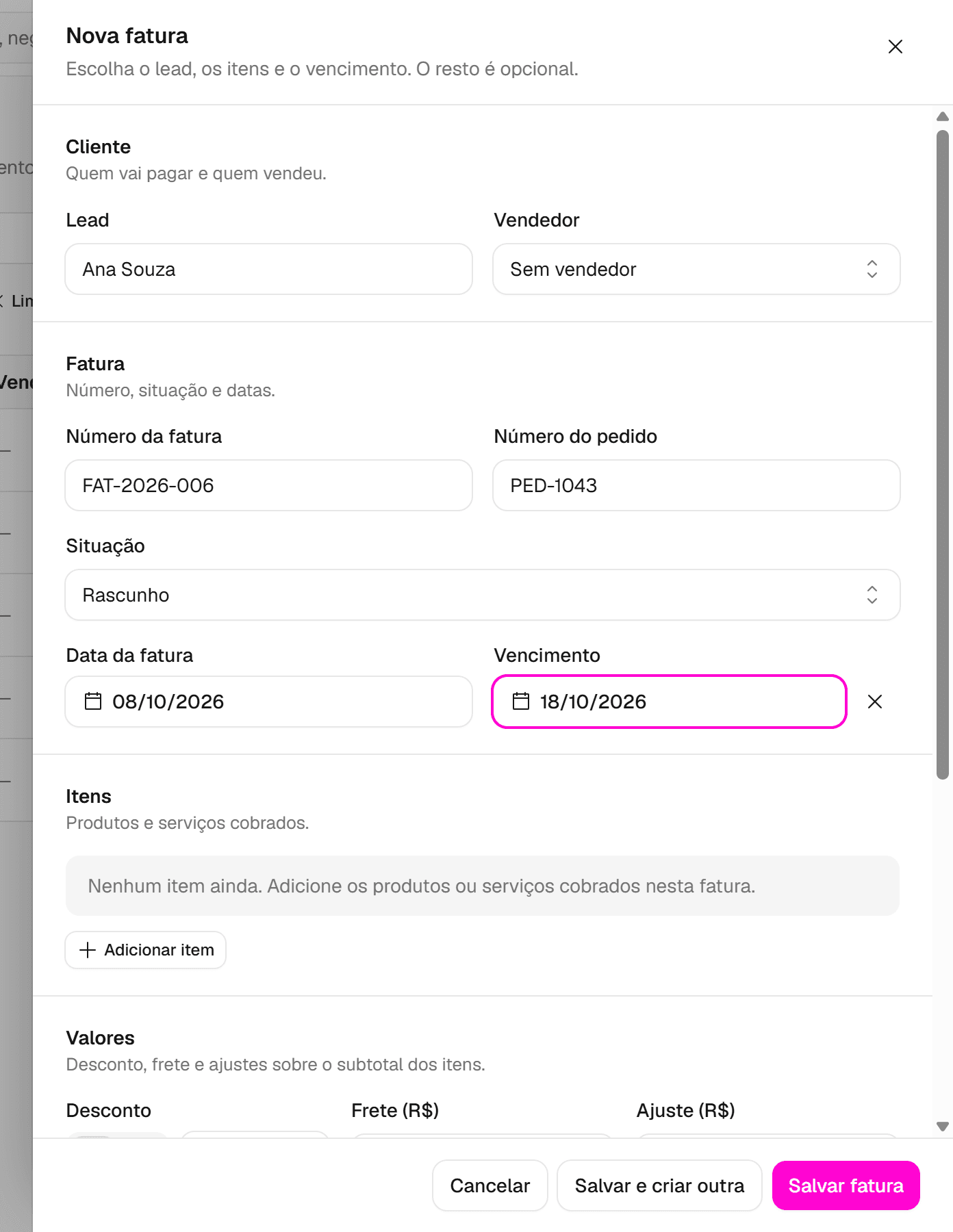 Painel Nova fatura com o lead escolhido e o vencimento preenchido.