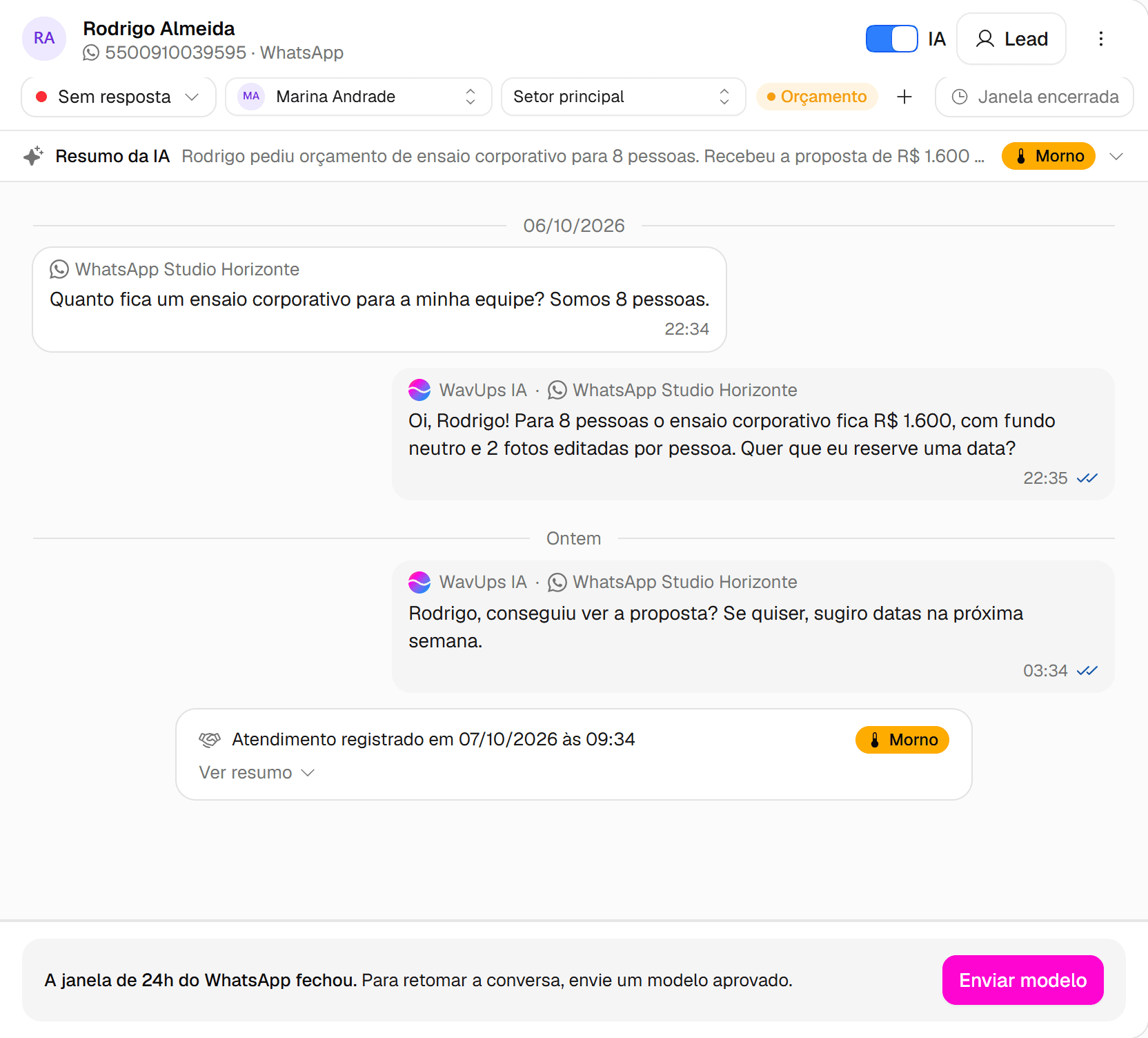 Conversa com a janela de 24 horas encerrada e o botão Enviar modelo destacado no lugar do campo de mensagem.